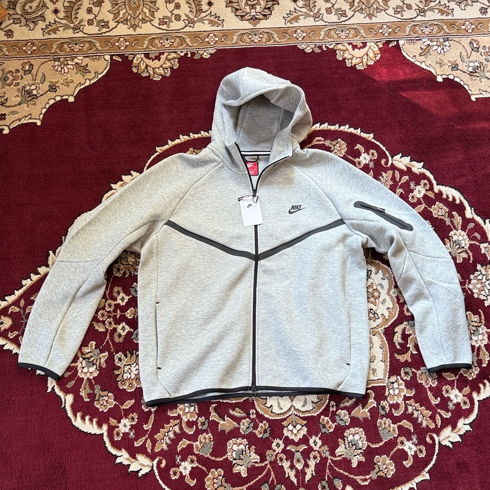 Nike Tech Men's L Fleece Windrunner Full-Zip Jacket Dark Grey Heather/Black